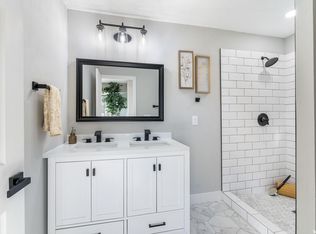 899 E Country Rd, Fruit Heights, UT 84037