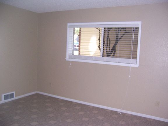 2nd image of 4415 145th Ave NE APT H5