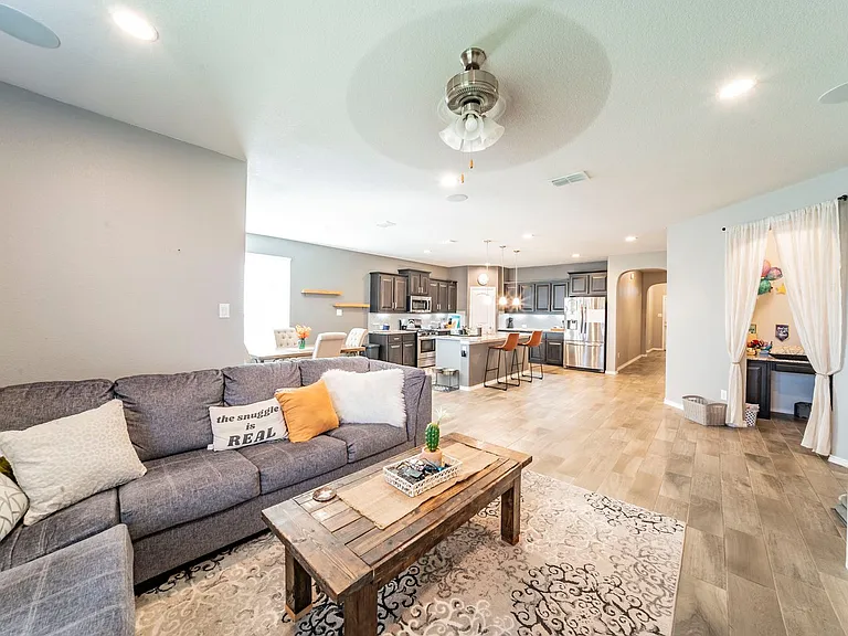 10320 Lastrup Dr — Photo 3