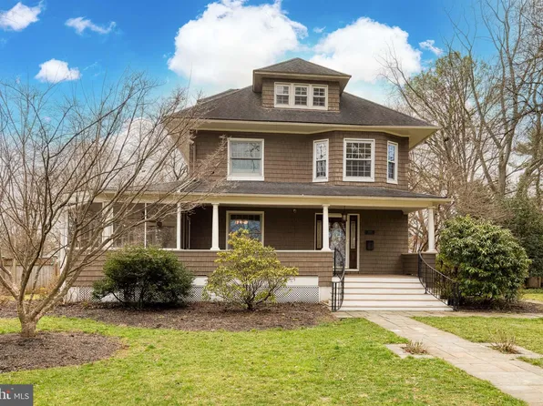 2405 Ken Oak Rd, Baltimore, MD 21209
