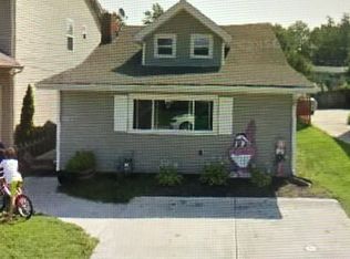 967 Bellevue Dr, Willoughby, OH 44094