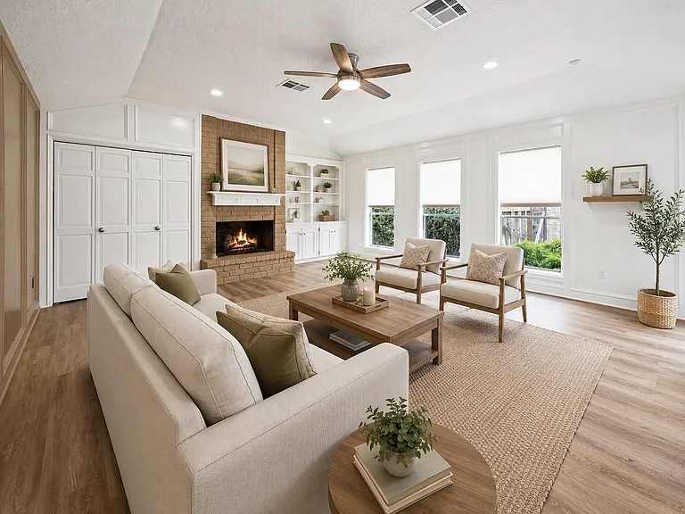 9809 Condor Dr — Photo 2