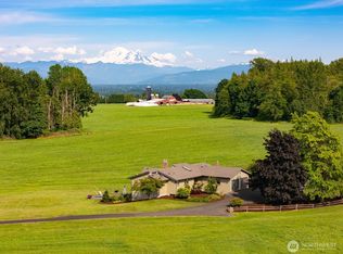 2751 Aldergrove Rd, Ferndale, WA 98248