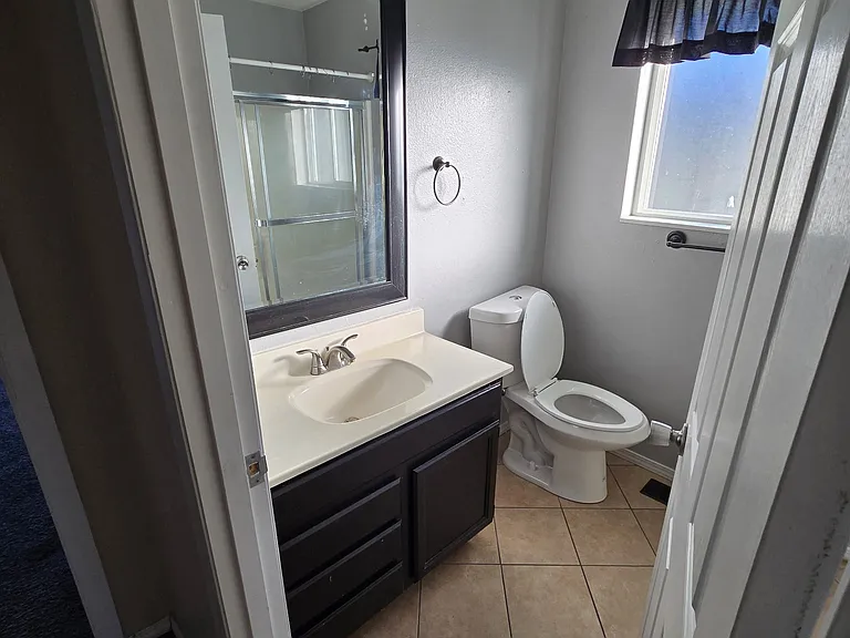 2302 W Viola Ave #A — Photo 3