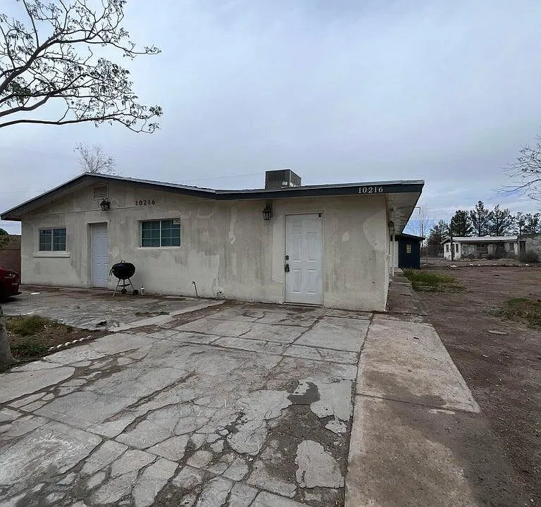 10216 Celedon Cir #B
