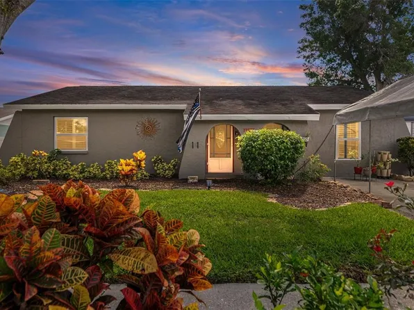 12377 Cumberland Dr, Largo, FL 33773