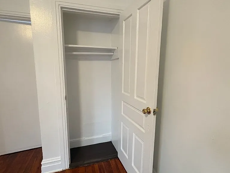 50 W Jackson St #2 — Photo 7