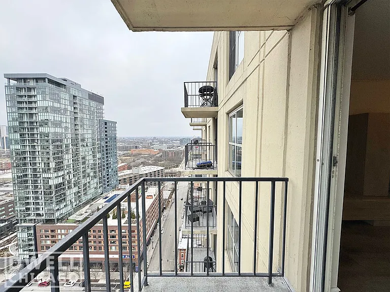 1212 N Lasalle St #2603 — Photo 3