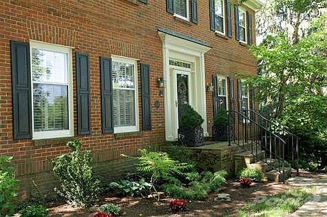 2nd image of 2120 Woodmont Dr