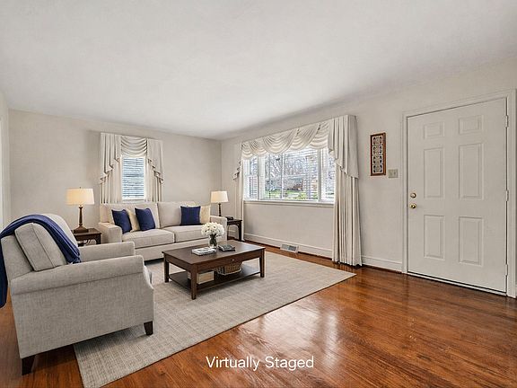 4th image of 610 Murphy Rd