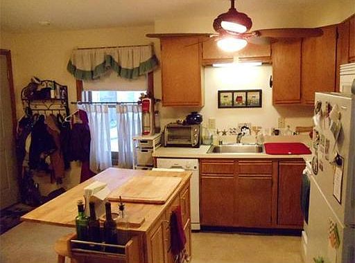 2nd image of 3 Washington St APT 3