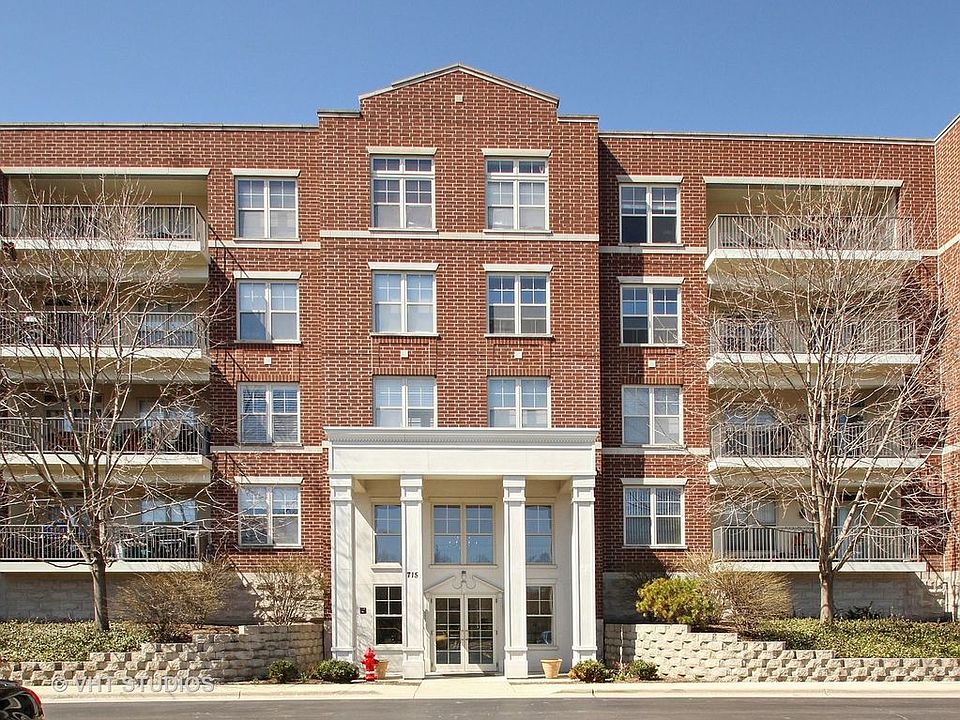 1st image of 715 Astor Ln Unit 404