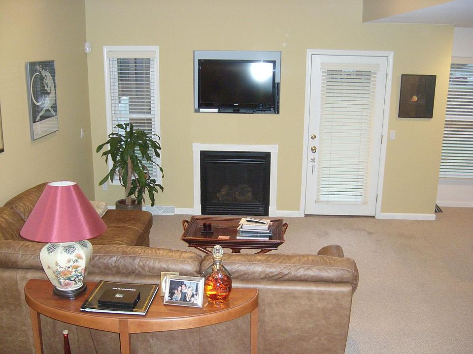 2nd image of 943 Maryvale Dr