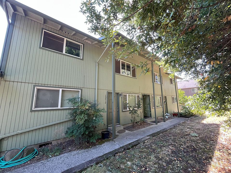 1st image of 15412-15418 SE Stark St #15416