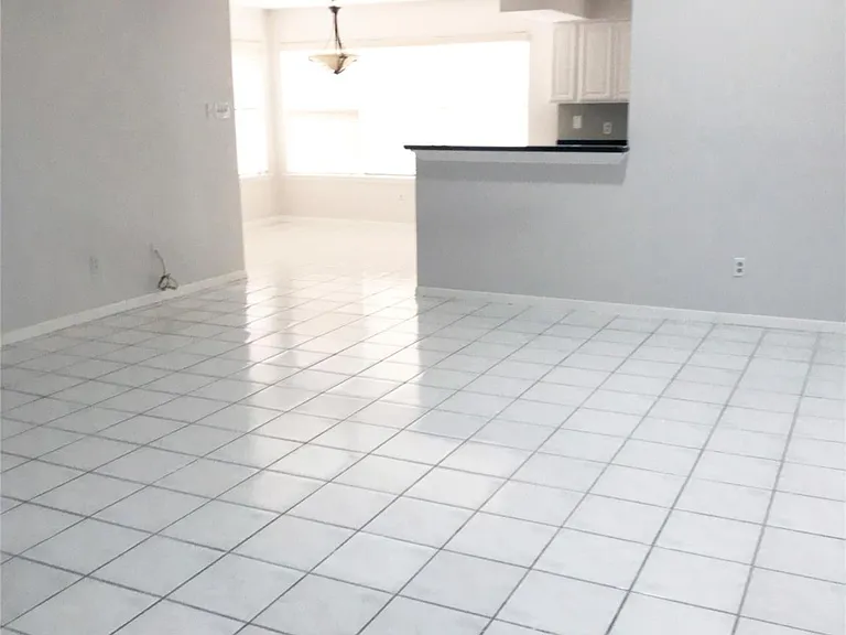 10118 Sageglow Dr — Photo 6