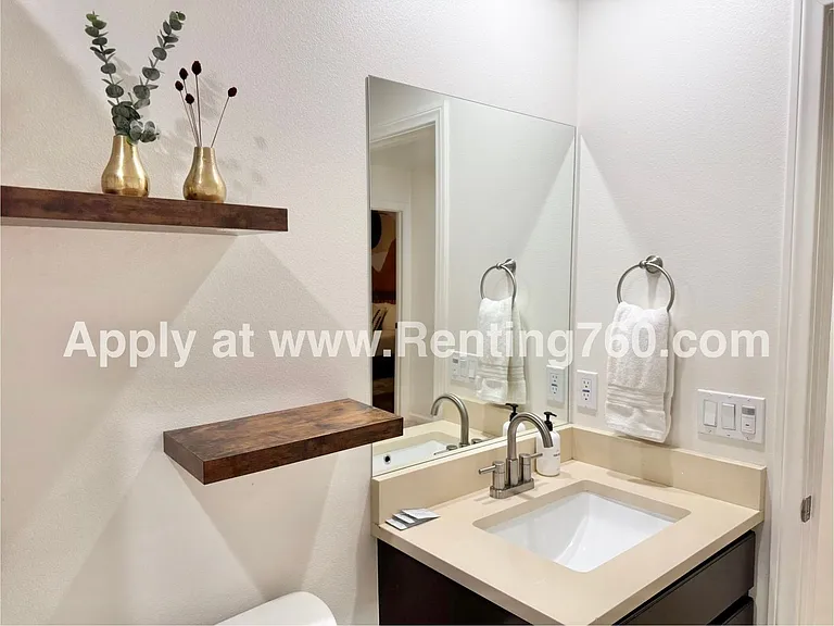8621 Amador Ave — Photo 14