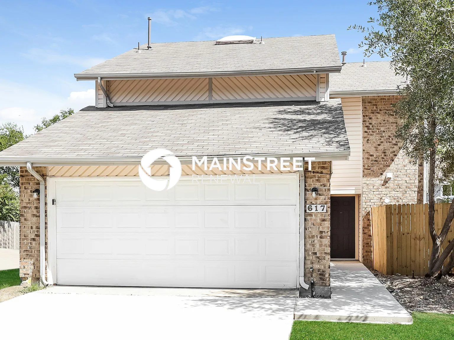 617 Via Miramonte — Photo 1