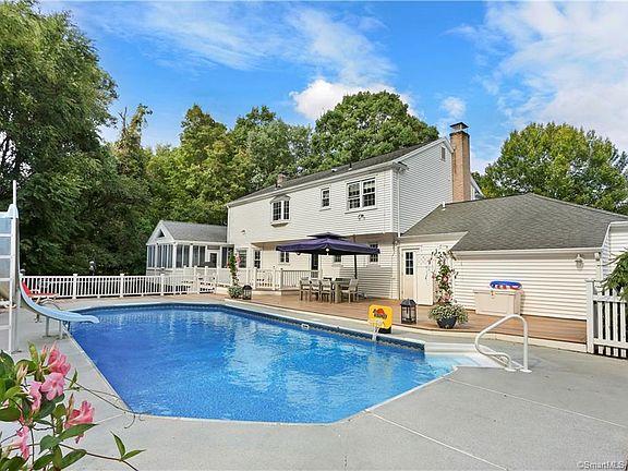 4th image of 28 Elderberry Ln