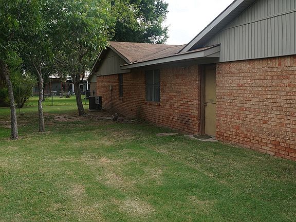 5th image of 277 Woodland Ave