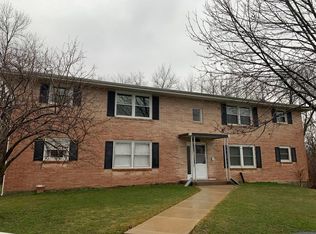 1725 Hamblin Ct, Dubuque, IA 52002
