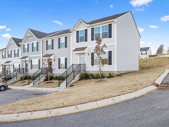 3rd image of 2757 Thornton Grove Blvd APT 323