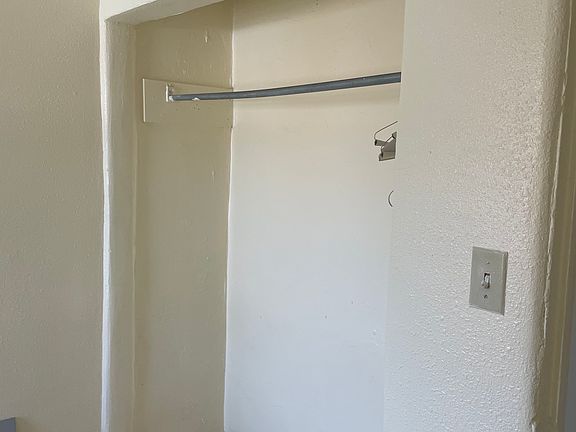 5th image of 219 Virginia St NE #C