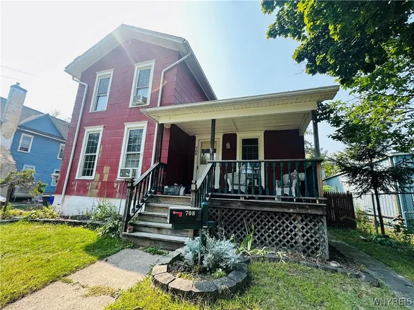 708 Genesee St, Medina, NY 14103