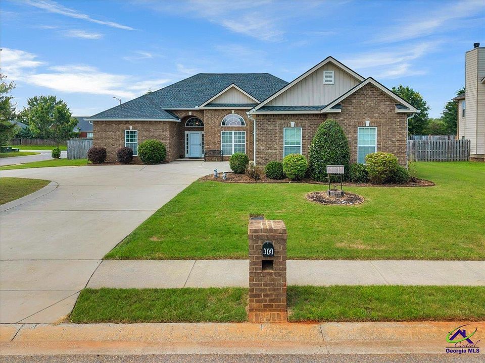 1st image of 300 Post Oak Way