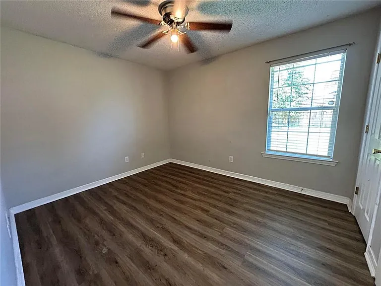 6626 Woodside Ct E — Photo 12