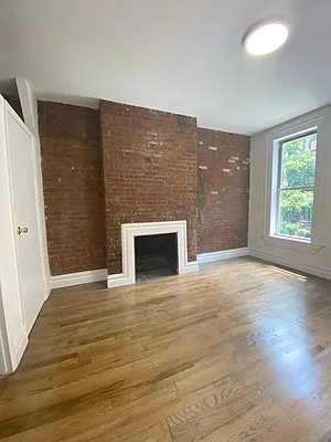 Rented by MOTION New York | media 12