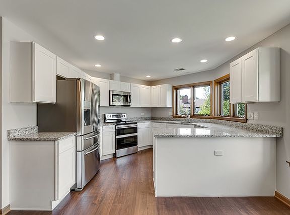 5th image of 7854 W Oak Hills Ct Unit 2DR