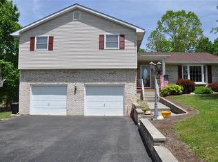 220 Dusty Rd, Covington, VA 24426