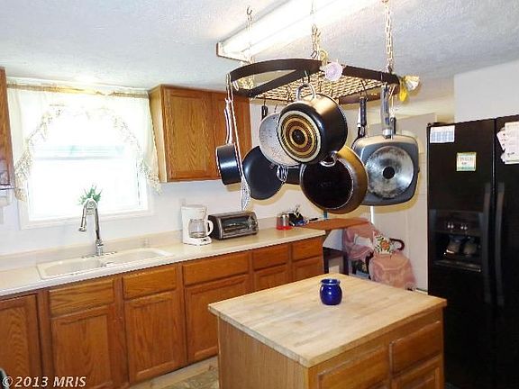 3rd image of 13618 Coppermine Rd