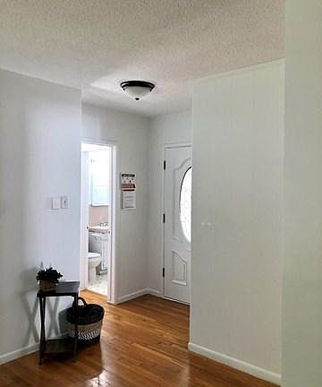 4th image of 60 Estates Ave