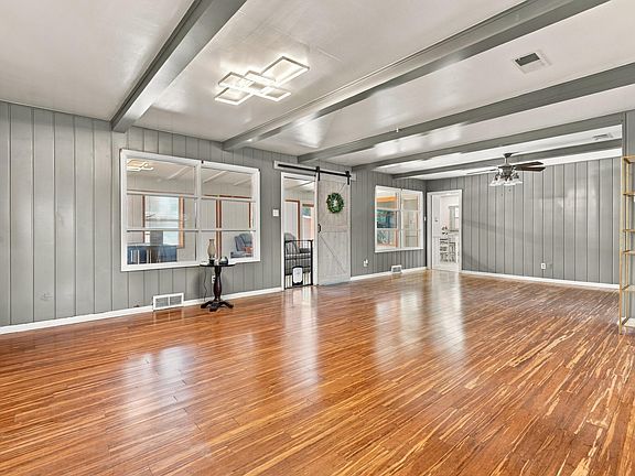 5th image of 2113 56th St