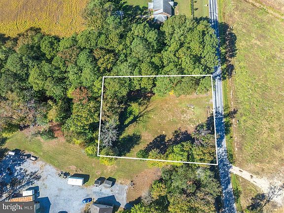 4th image of 32130 Lynch Rd