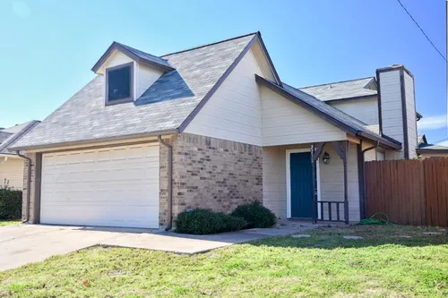 2711 Harvest Lake Dr Photo 1