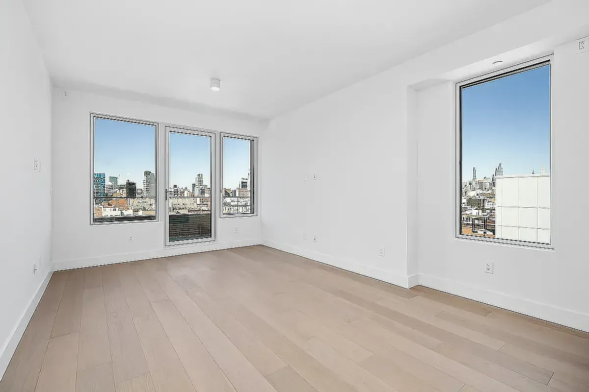 208 Delancey Street — Photo 1