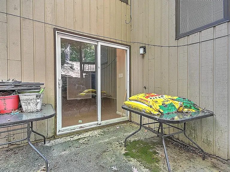 109 Beechnut St #7 — Photo 3