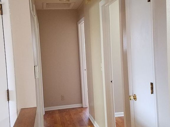4th image of 3103 Avenue G