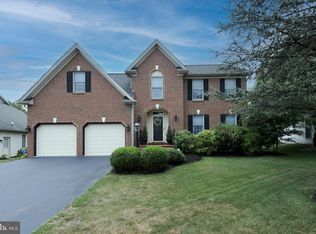 12 Jacobs Creek Dr, Hershey, PA 17033