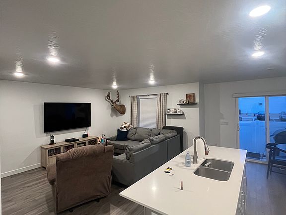 5th image of 2933 W Ezra Dr
