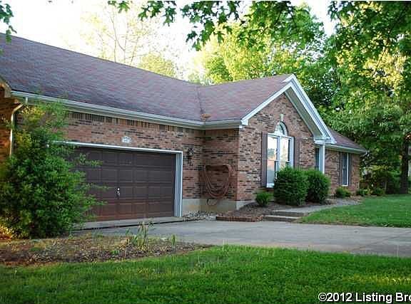 2nd image of 407 Zinnia Way