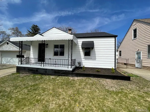 1435 E Bernhard Ave, Hazel Park, MI 48030