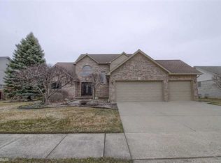 47232 Morning Dove Dr, Macomb, MI 48044
