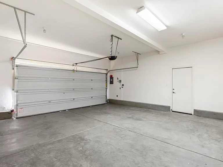 6820 Lopez Canyon Way — Photo 45