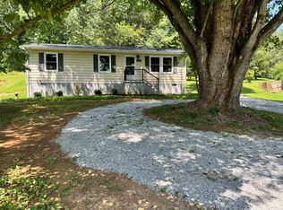 12429 Lee Hwy, Buchanan, VA 24066