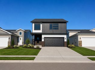 6722 Meadow View Dr S, Fargo, ND 58104