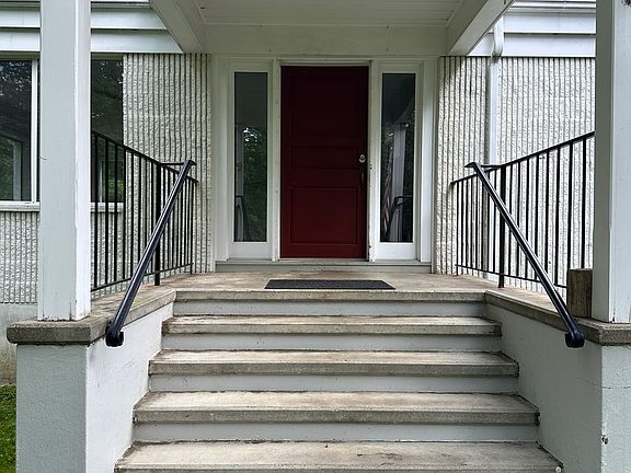 4th image of 64 E Main St