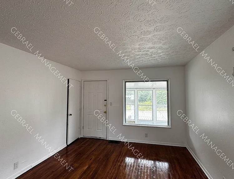 1183 E Lorado Ave — Photo 10